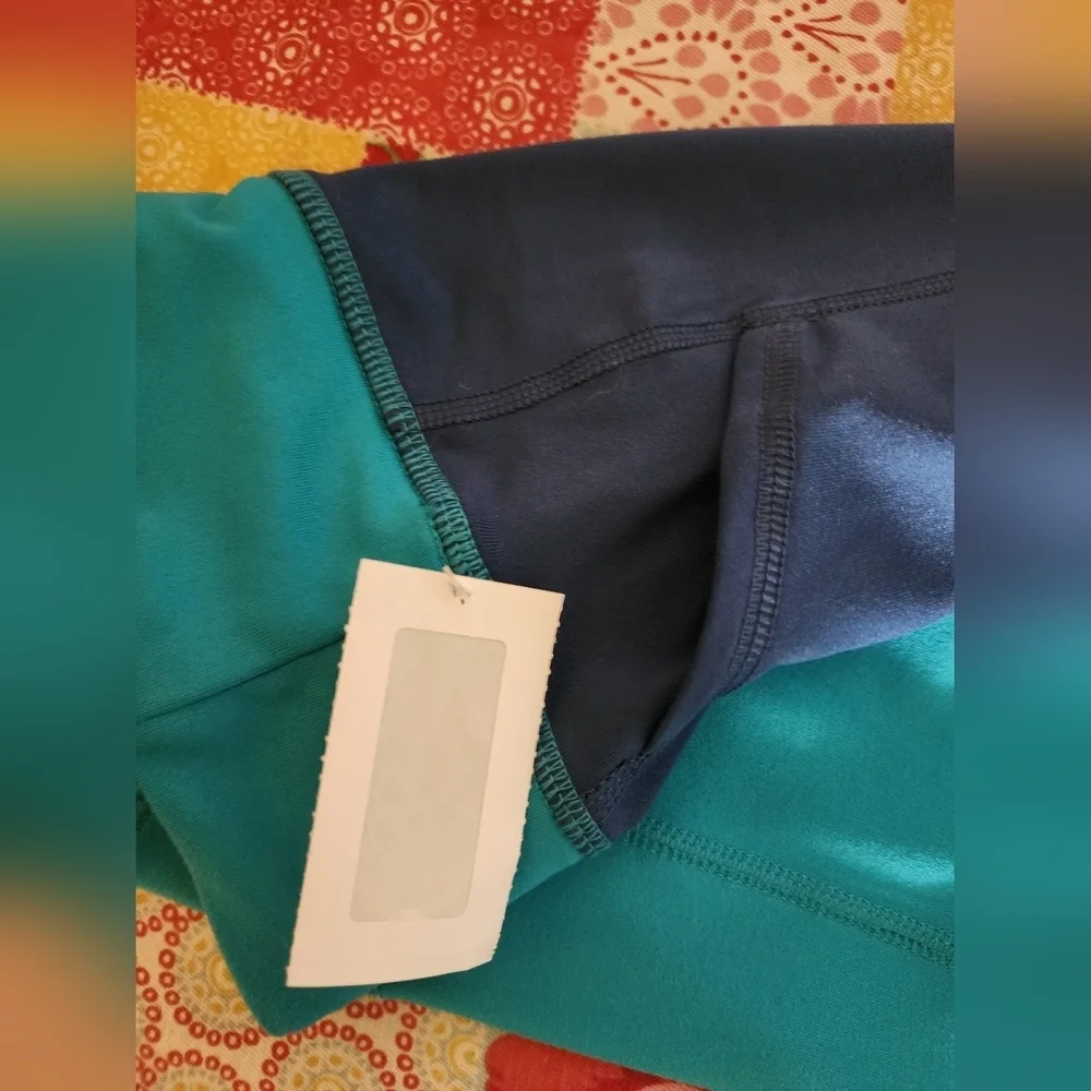 Nwt athletic works 2 tone leggings w/pocket - Picture 3 of 7